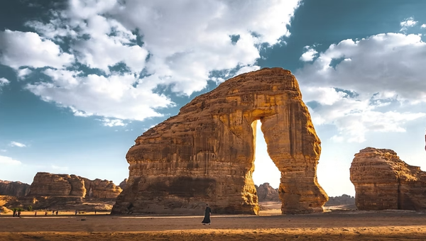 التخييم في العلا