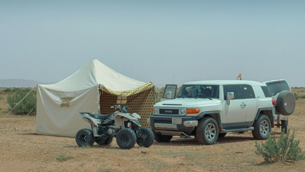 كراسي طاولات​